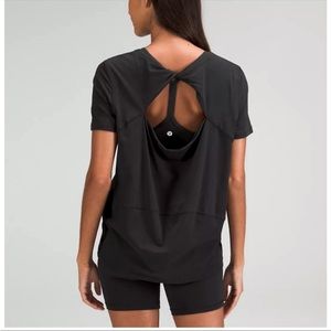 Lululemon Back in Action SL Special Edition